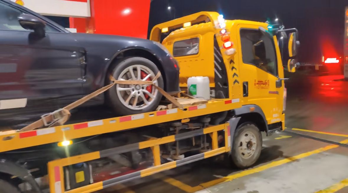 酉阳行车途中遇到突发状况该如何呼叫道路救援？